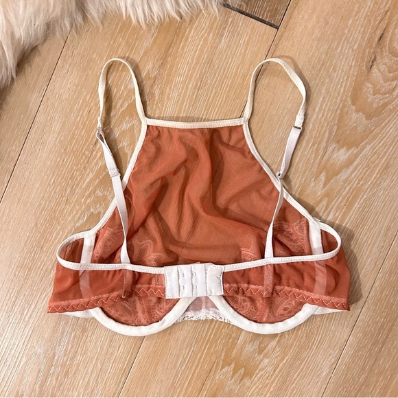 Sokoloff Lingerie Sheer Lace High Neck Bra 34B - Picture 2 of 5